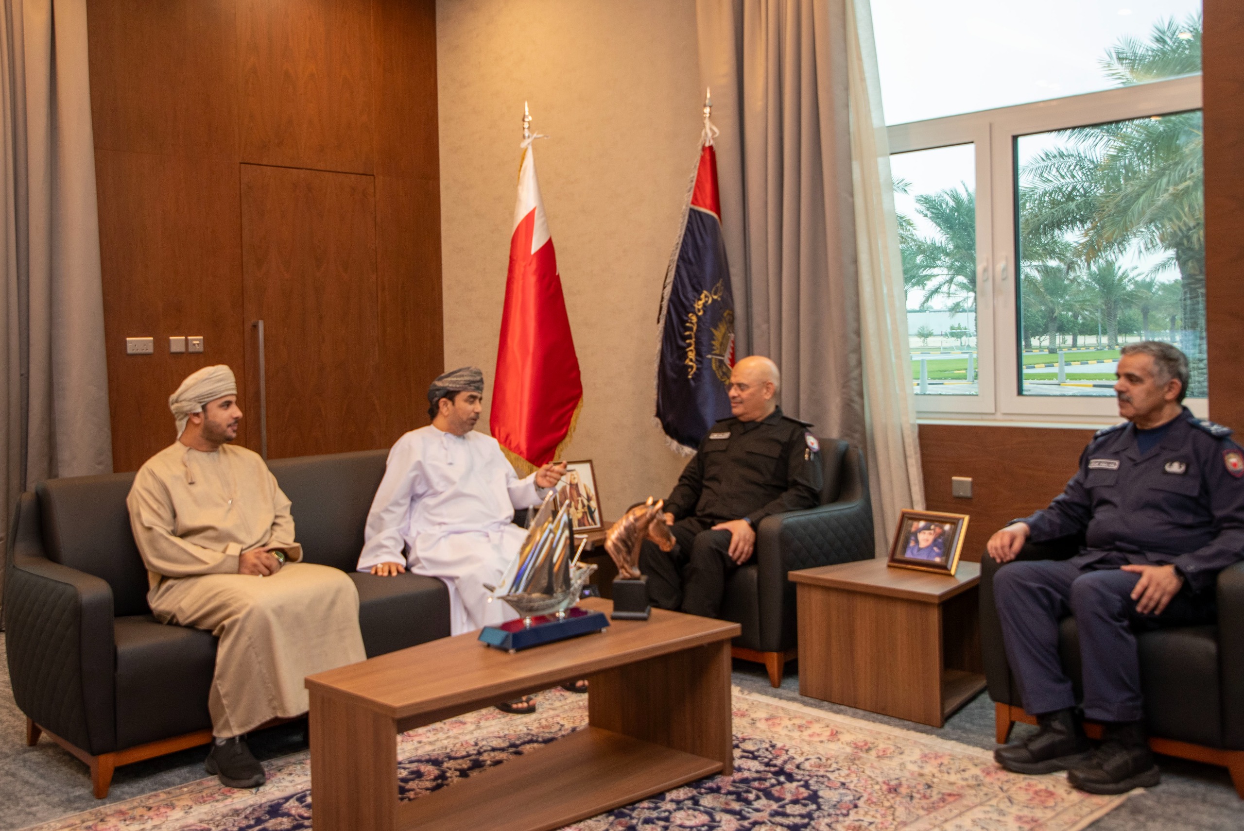 رئيس الشرطة يستقبل رئيس الاتحاد الدولي لإلتقاط الاوتاد<